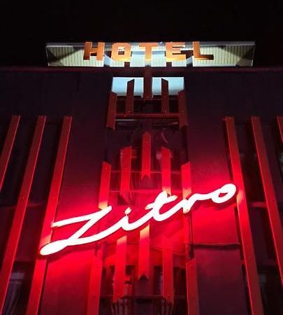 Zitro Hotel Port Dickson Esterno foto